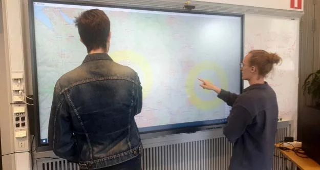 Master’s Thesis: Enabling geospatial hybrid-collaboration